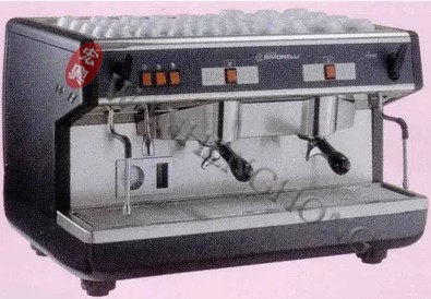 思濃意(Nuova Simonelli) 三頭半自動咖啡機 APPIA-S3